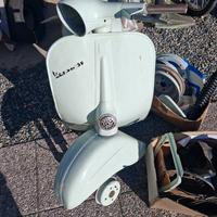 Vespa 50 N del 1965 con librettino