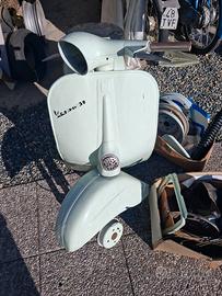 Vespa 50 N del 1965 con librettino