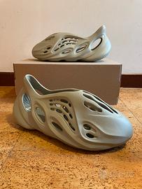 Adidas yeezy foam RNR stone salt n.44.5