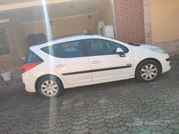 AUTOMOBILE - SW