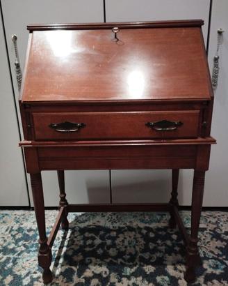 secretaire Pizzetti