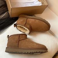 Mini stivali UGG marroni Taglia 37