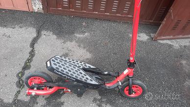 Monopattino basculante