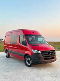 Mercedes Sprinter 319