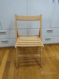  8 sedie in legno richiudibili 
