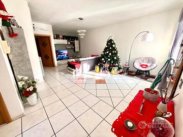 Appartamento con terrazzo e box auto