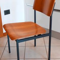 Sedia anonima castelli anni 60 in legno e metallo