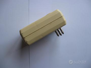 Squillatore telefonico tripolare