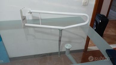 maniglione di sostegno per bagno