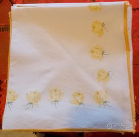 Set di 6 tovaglioli ricamati con fiori gialli 