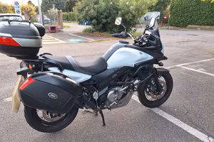 Suzuki V-Strom 650 XT ABS del 2015.