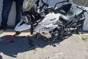 TRIUMPH TIGER 800 XCX