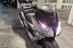 Honda sw-t  400