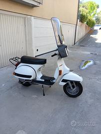 Vespa 125 px