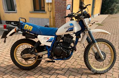Suzuki DR500S