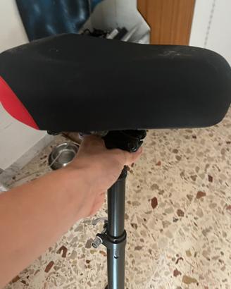 Sellino per bici e monopattino