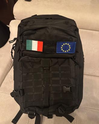 ZAINO TATTICO MILITARE NERO *USATO SOLO UNA VOLTA*