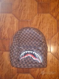 Zaino Monogram Streetwear Bocca di Squalo