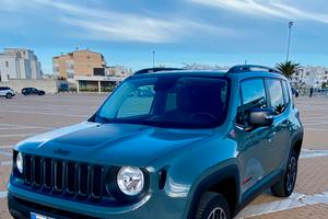Jeep Renegade Trailhawk active drive low 4x4