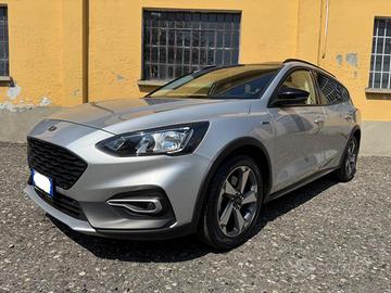 FORD Focus SUPER BLACK FRIDAY!!!!€ 12.500,00 Hyb