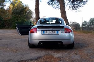 Audi - 2000
