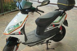 Scooter 50 cc Generic Toxic