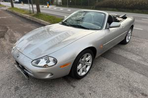 Jaguar XK8 cabriolet