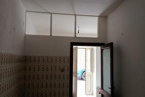 Casa indipendente confortevole con terreno edifica