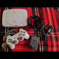 PLAYSTATION ONE 2001 COMPLETA  FUNZIONANTE