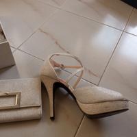 scarpe e pochette argentate
