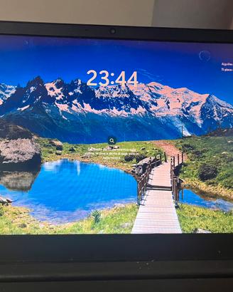 Lenovo V15-IKB
