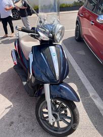 Piaggio Beverly Tourer 250