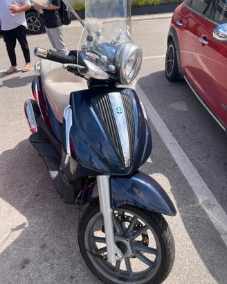 Piaggio Beverly Tourer 250