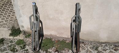 Tre piedi per ombrelloni