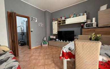 Rivoli - al piano rialzato - Zona Centro Storico