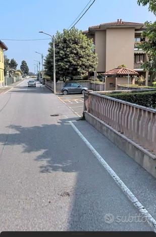 Quadrilocale in ZONA SOLARO 1000eu DOPPI SERVIZI