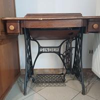 Macchina da cucire Singer 191B con mobile original