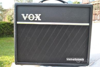 Amplificatore  VOX  per chitarra