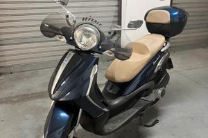 Piaggio Beverly Tourer 300