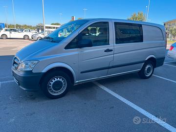 Mercedes Vito Mixto