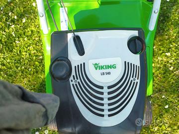 Motocoltivatore e arieggiatore