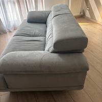 Divano scamosciato bello