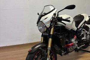 Ducati Monster S4R dark