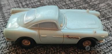 Disney Pixar Cars 2 Finn McMissile  Diecast v2799 