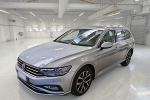 Volkswagen Passat Variant 2.0 tdi Executive 200cv