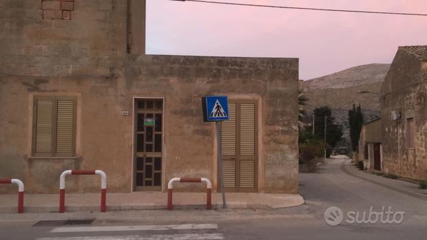 Casa vicino al mare zona turistica con giardino