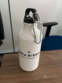 borraccia con logo