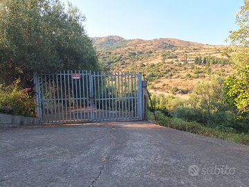 Terreno agricolo in Piedimonte Etneo