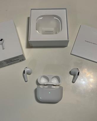 Apple AirPods 3ª con custodia Lightning e MagSafe