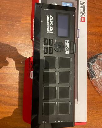 Akai MPX8